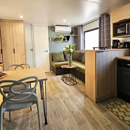 Feriehus Mobile Pins-sable Et Eau